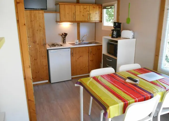 Cosy Avec Terrasse Pour 4 Personnes - Api-1-52-406